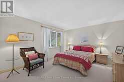 179 OAKLANDS PARK COURT | Burlington Ontario | Slide Image Thirty-two
