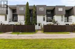 24 - 40 VICTORIA CRESCENT | Orillia Ontario | Slide Image Four