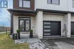 39 HALLS DRIVE | Elora Ontario | Slide Image Four