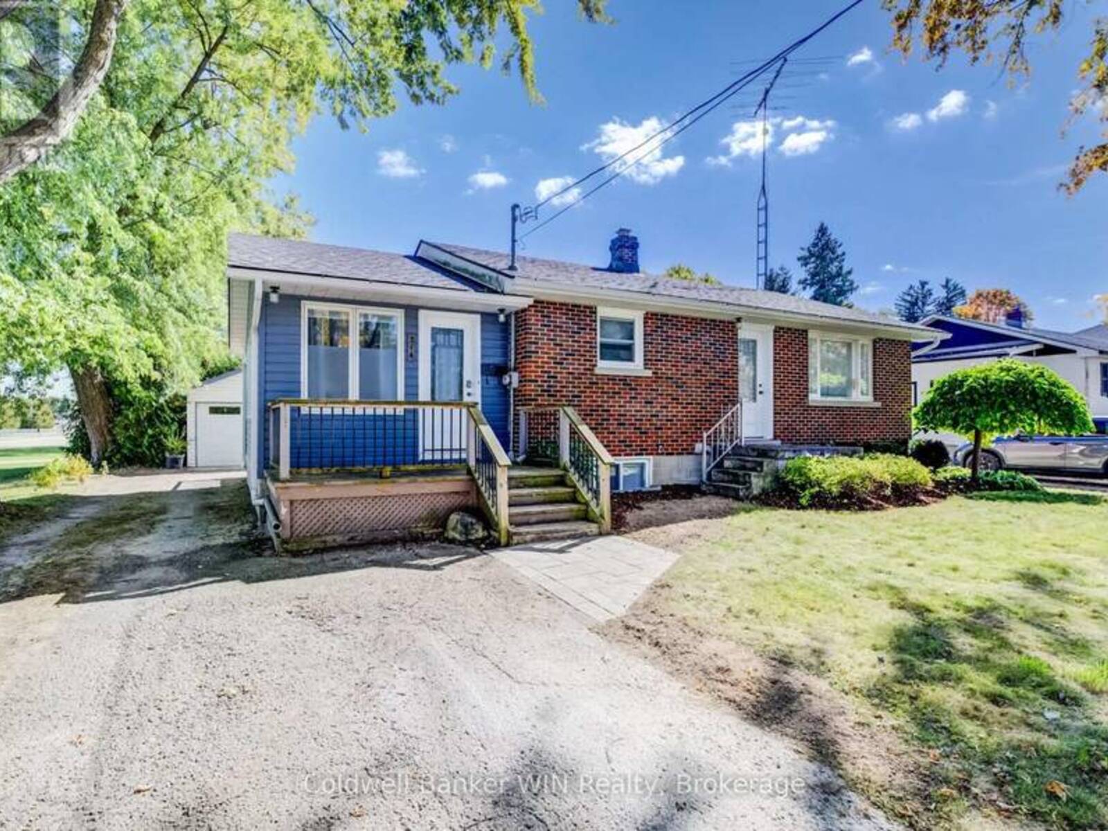 314 WELLINGTON STREET E, Mount Forest, Ontario N0G 2L2