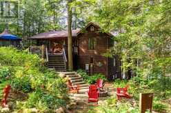 1058 TIMBER TRAIL | Bracebridge Ontario | Slide Image Seven