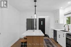 9 ISLANDVIEW CRESCENT | Wasaga Beach Ontario | Slide Image Seven