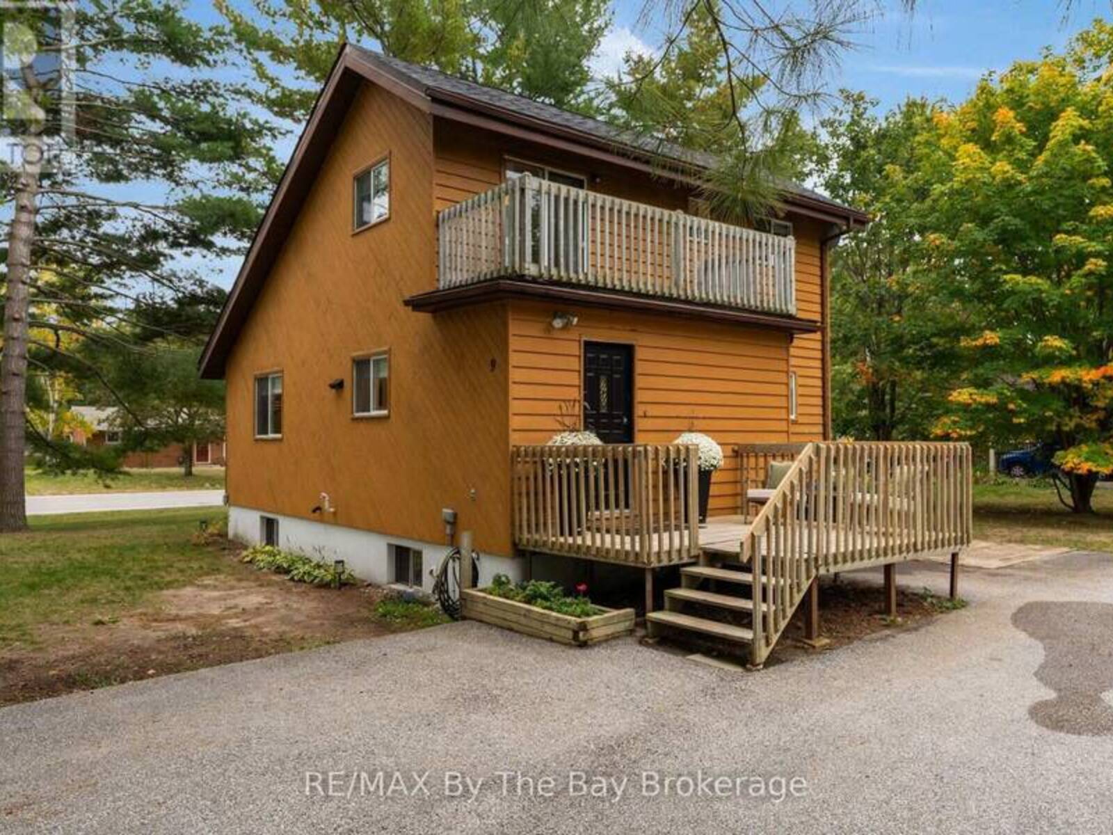 9 ISLANDVIEW CRESCENT, Wasaga Beach, Ontario L9Z 2V6