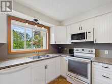 1 CRESTVIEW DRIVE | Huntsville Ontario | Slide Image Eight
