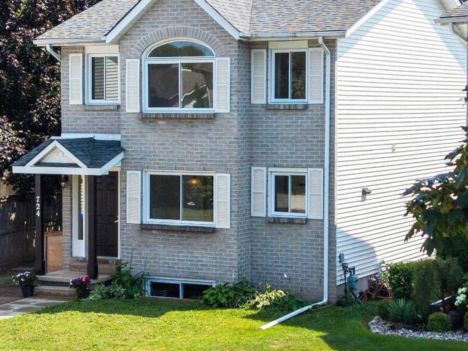 724 STE MARIE STREET, Collingwood, Ontario L9Y 4T5
