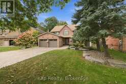237 LAKE DRIVEWAY W | Ajax Ontario | Slide Image Six