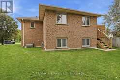 194 NORWOOD COURT | Stratford Ontario | Slide Image Six