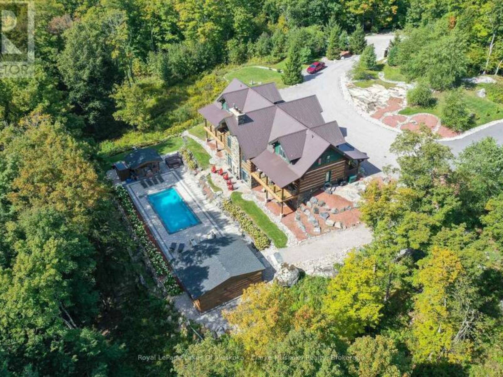 1035 BREEZY POINT ROAD, Muskoka Lakes, Ontario P0C 1M0