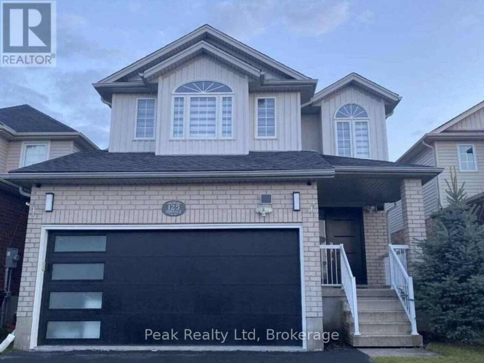 125 STEEPLERIDGE STREET, Kitchener, Ontario N2P 2W2