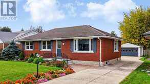 151 WOODS STREET | Stratford Ontario | Slide Image Three