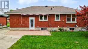 151 WOODS STREET | Stratford Ontario | Slide Image Forty-three