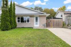 789 EASTWOOD DRIVE | Port Elgin Ontario | Slide Image Four