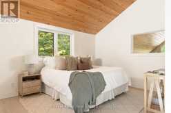 1042 S MENOMINEE LAKE ROAD | Baysville Ontario | Slide Image Twenty-eight