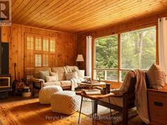 1057 H R S ROAD Bracebridge Ontario, P1L 1X1