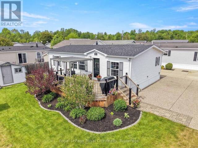 2 PAVILION ROAD Puslinch Ontario, N0B 2C0 - 2 Bedrooms Home For Sale