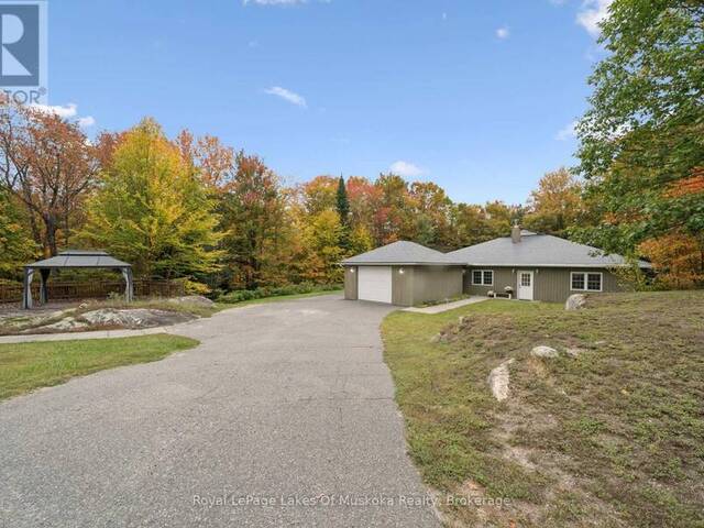 1181 LONE PINE DRIVE Bracebridge Ontario, P1L 1X4 - 4 Bedrooms Home For Sale