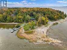 20 ISLAND 404/QUARRY ISLAND | Honey Harbour Ontario | Slide Image One