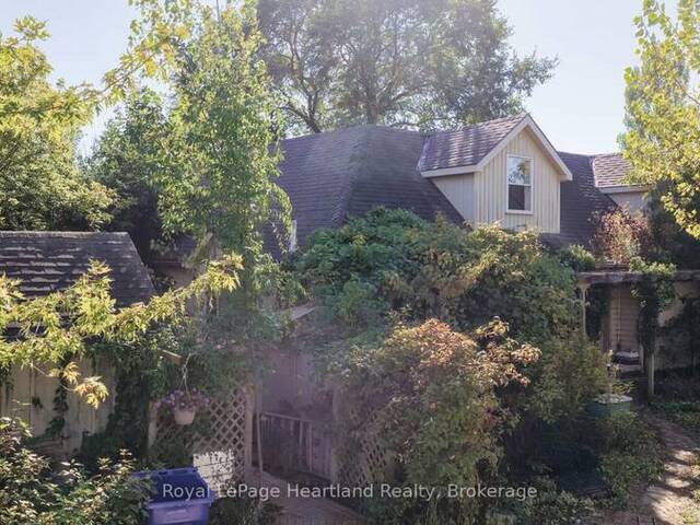 68 VICTORIA STREET Goderich Ontario, N7A 3X9 - 4 Bedrooms Home For Sale