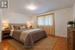 38 CALLANDER DRIVE | Guelph Ontario | Slide Image Seventeen