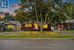 82 KNIGHTSWOOD BOULEVARD | Guelph Ontario | Slide Image Thirty-six