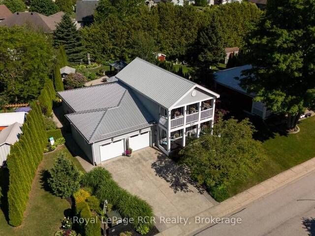 137 - 383 MCNABB STREET Southampton Ontario, N0H 2L0 - 3 Bedrooms Condo For Sale