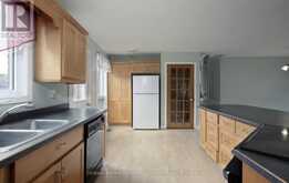 10 DUNSFORD CRESCENT | St. Marys Ontario | Slide Image Eight