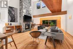 62 CARRICK TRAIL | Gravenhurst Ontario | Slide Image Ten