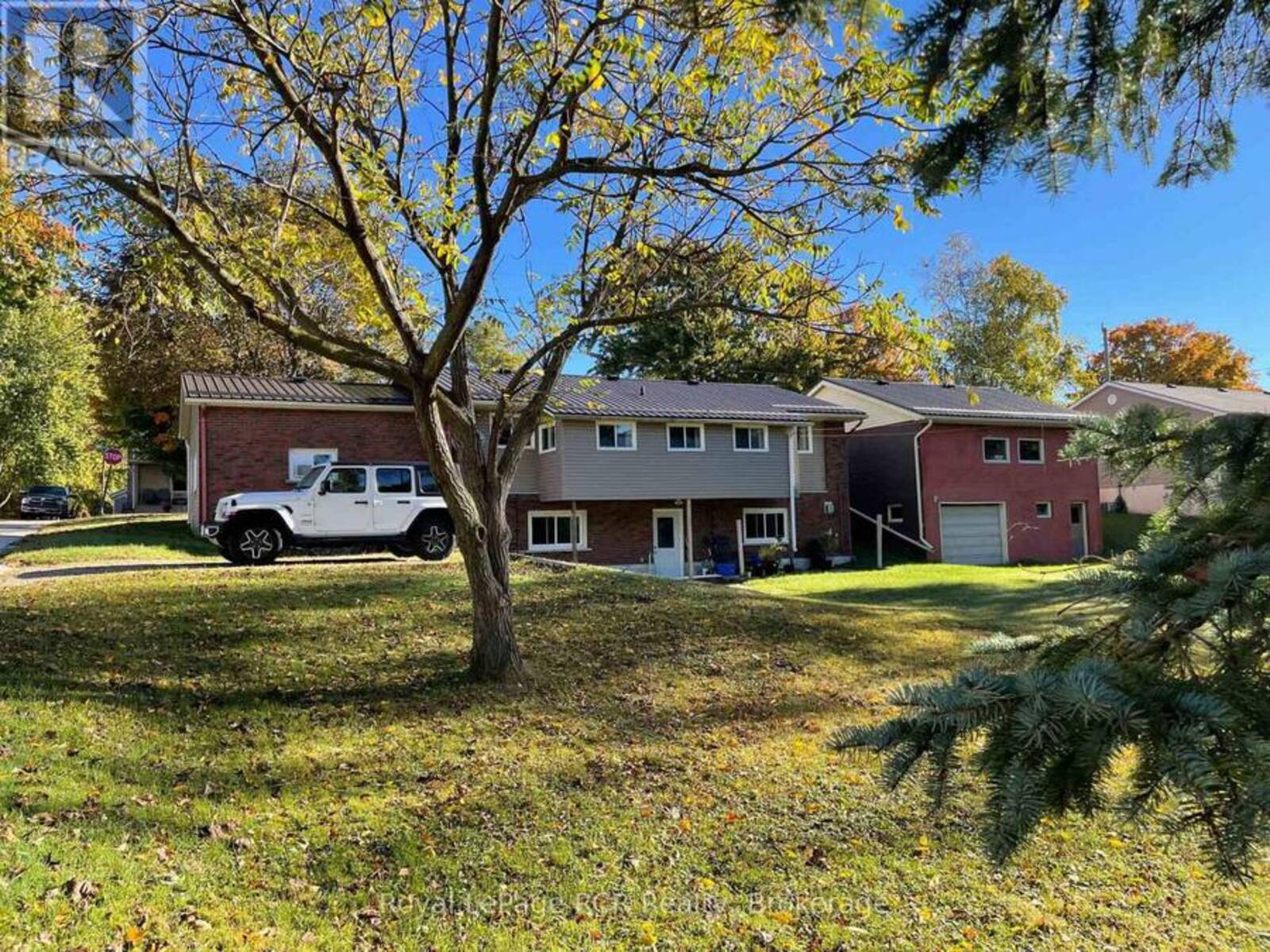 5 STINSON STREET, South Bruce, Ontario N0G 2J0