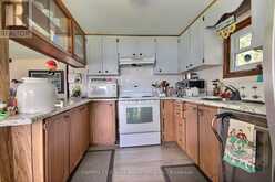1051 HALLS LAKE ROAD | Haliburton Ontario | Slide Image Nine