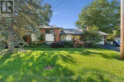 135 MUSKOKA BEACH ROAD | Gravenhurst Ontario | Slide Image One