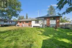 135 MUSKOKA BEACH ROAD | Gravenhurst Ontario | Slide Image Thirty-two