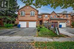 742 SHANAHAN BOULEVARD | Newmarket Ontario | Slide Image Six