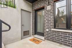 32 DUGGAN LANE | Guelph Ontario | Slide Image Five