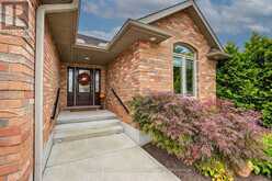 395 3RD STREET S | Hanover Ontario | Slide Image Four