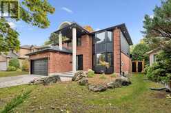 11 BRIDLEWOOD DRIVE | Guelph Ontario | Slide Image Three