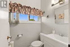 385 LAFONTAINE ROAD W | Penetanguishene Ontario | Slide Image Ten