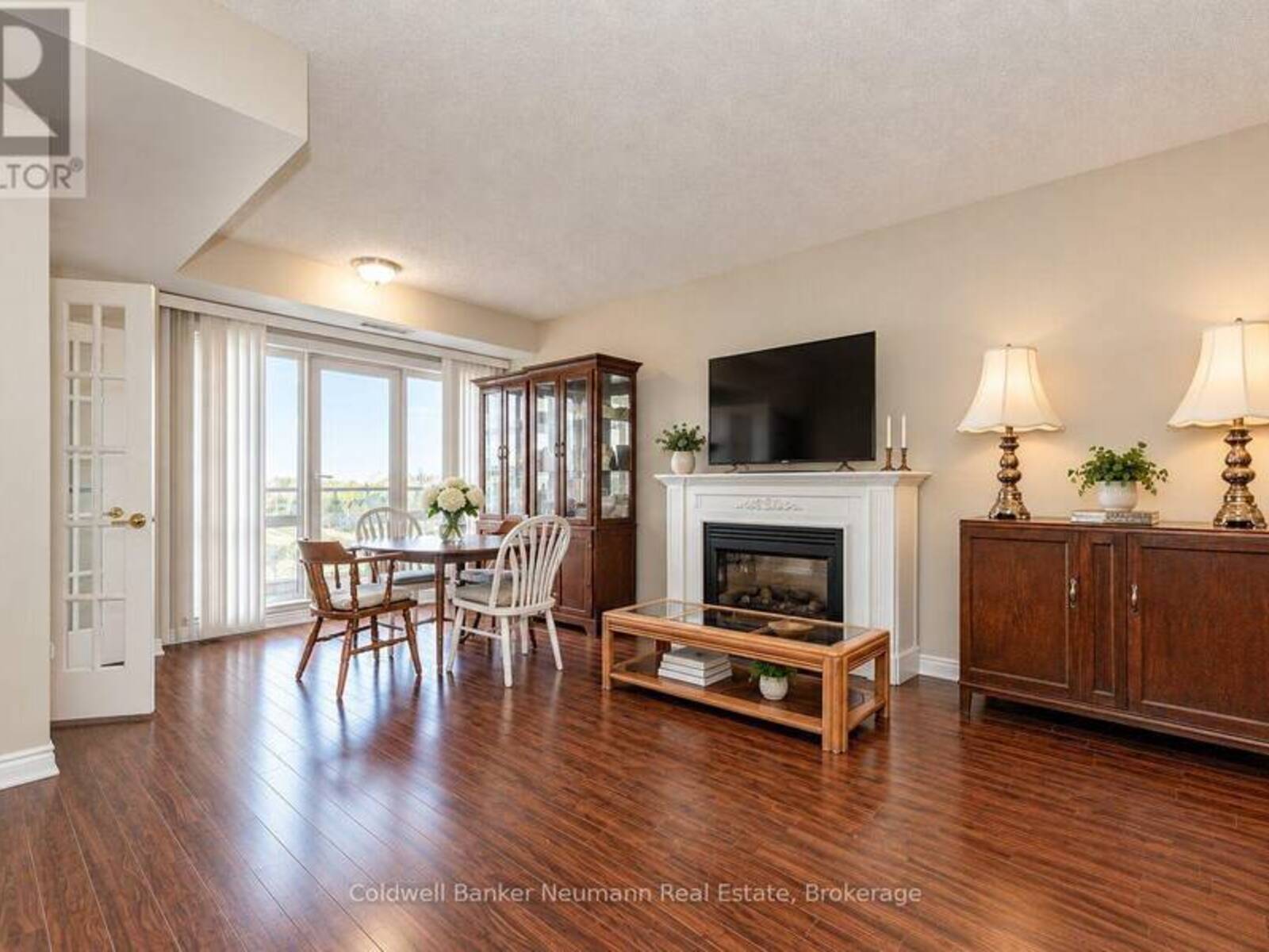 409 - 60 OLD MILL ROAD, Oakville, Ontario L6J 7V9