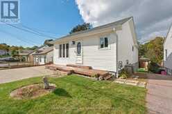55 HIGHLAND CRESCENT | Parry Sound Ontario | Slide Image Two