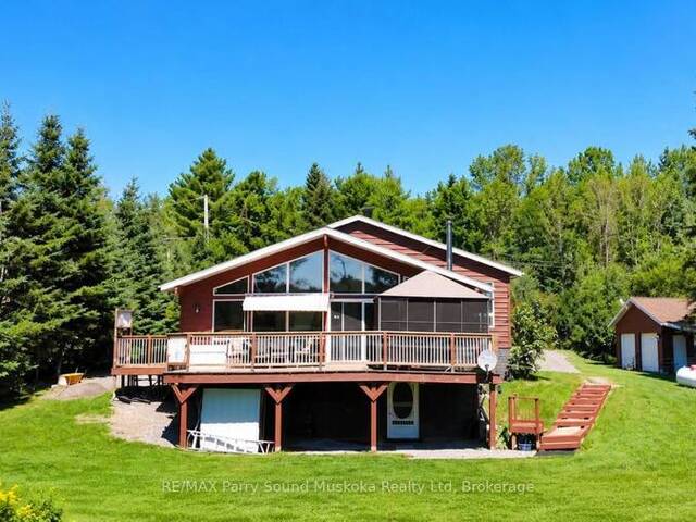 4031 HIGHWAY 520 HIGHWAY Magnetawan Ontario, P0A 1C0 - 3 Bedrooms Waterfront Home For sale