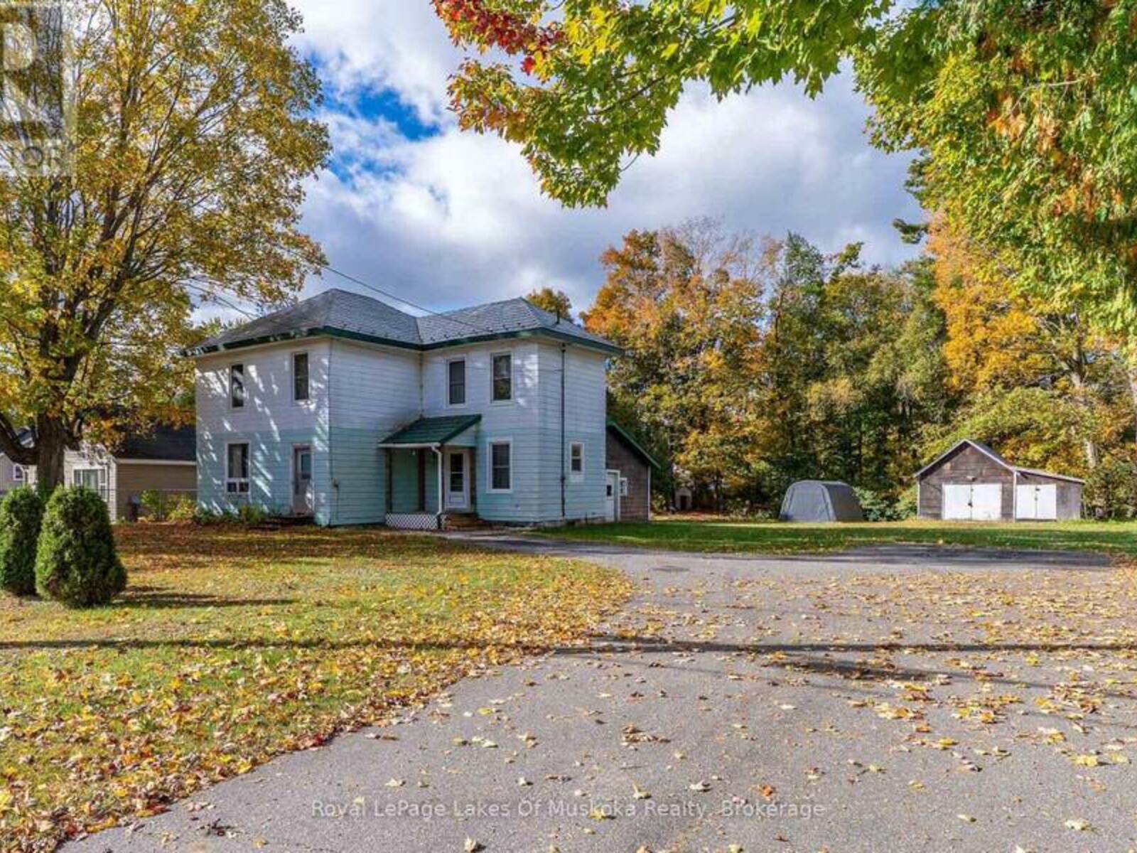 14 EWING STREET, Bracebridge, Ontario P1L 1C7
