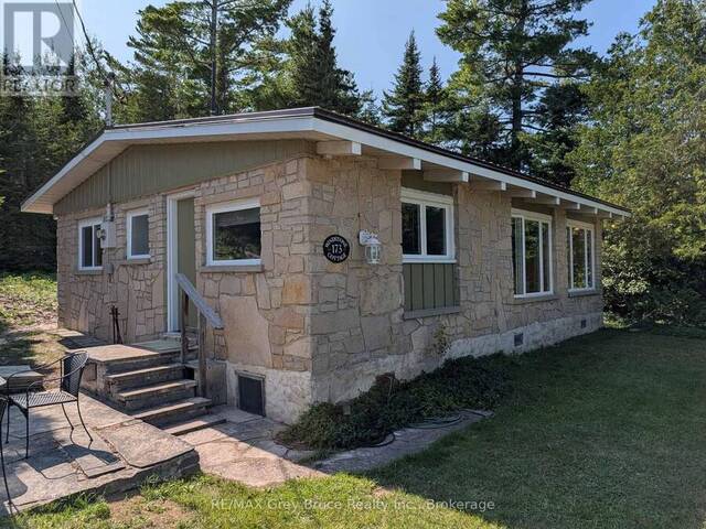 173 ISTHMUS BAY ROAD Lion's Head Ontario, N0H 1W0 - 3 Bedrooms Home For Sale
