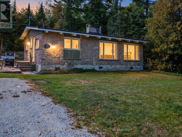 173 ISTHMUS BAY ROAD Lion's Head Ontario, N0H 1W0 - 3 Bedrooms Home For Sale