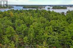 7772 ISLAND 1810/BONE ISLAND | Honey Harbour Ontario | Slide Image Twenty-seven