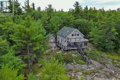 7772 ISLAND 1810/BONE ISLAND | Honey Harbour Ontario | Slide Image Three