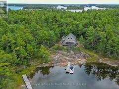 7772 ISLAND 1810/BONE ISLAND Honey Harbour Ontario, P0E 1E0