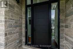 157 SPRINGSIDE CRESCENT | The Blue Mountains Ontario | Slide Image Five