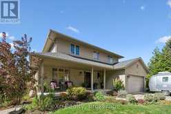 128 KEATING DRIVE | Elora Ontario | Slide Image Three