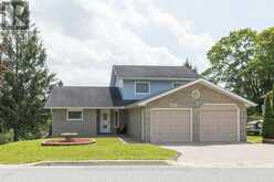 110 DILL STREET | Bracebridge Ontario | Slide Image Thirty-eight