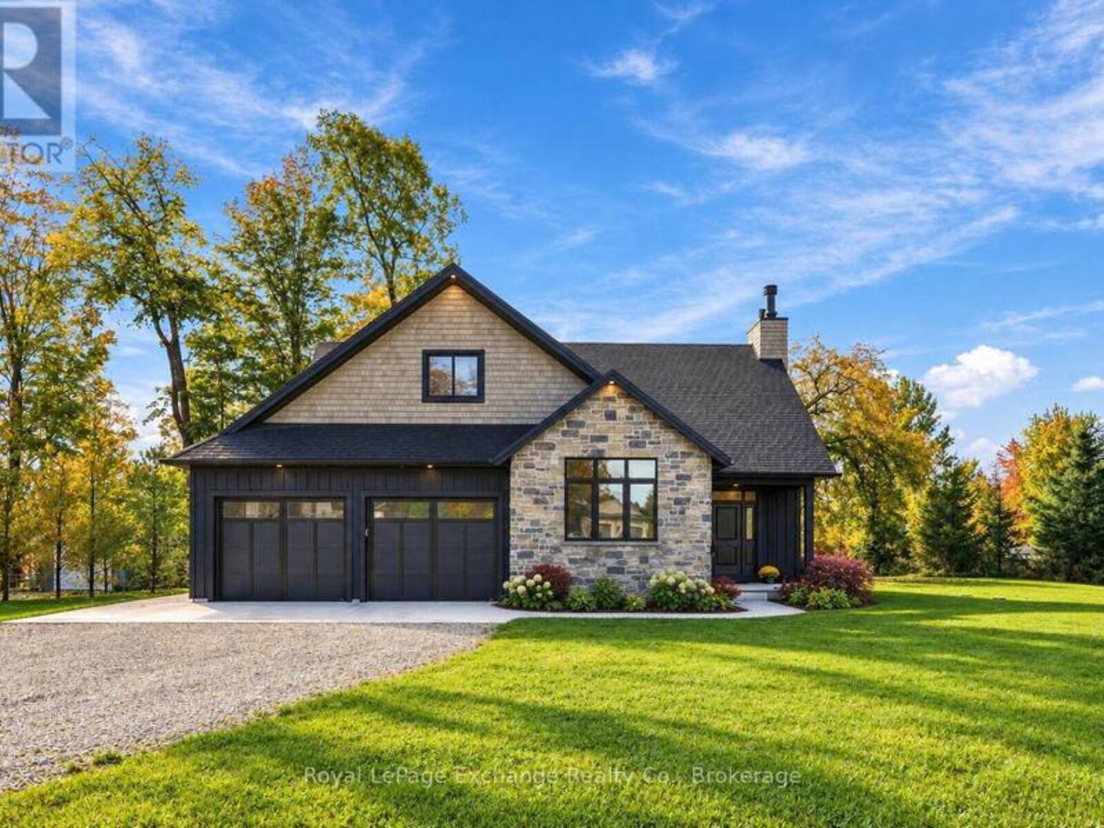 104 BUTTERNUT COURT, Markdale, Ontario N0C 1H0