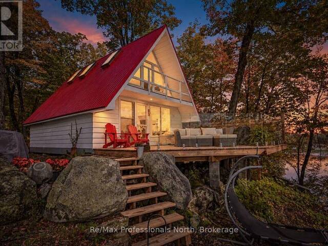 1039 ANN STREET Gravenhurst Ontario, P1P 1R2 - 2 Bedrooms Waterfront Home For sale
